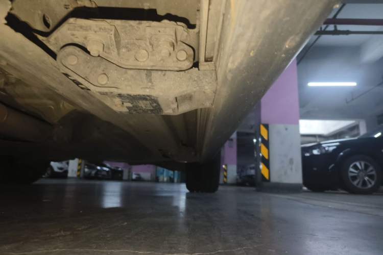Used Land Rover Range Velar 2019 250 PS R-DYNAMIC S Chassis Front Left