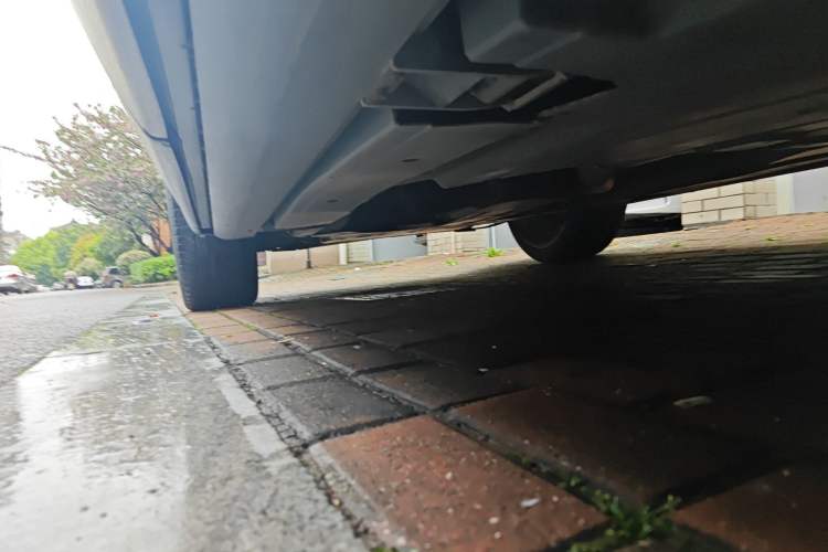 Used Land Rover Range Velar 2019 250 PS Chassis Rear Left