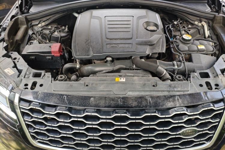 Used Land Rover Range Velar 2019 250 PS Engine Bay
