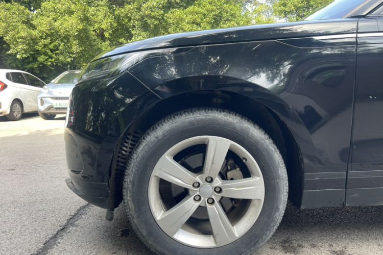 Used Land Rover Range Velar 2019 250 PS Exterior 2