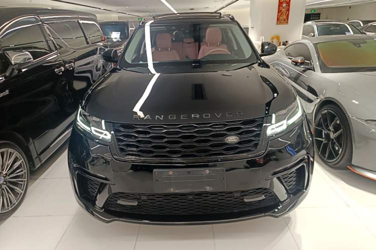 Used Land Rover Range Velar 2019 250 PS Front