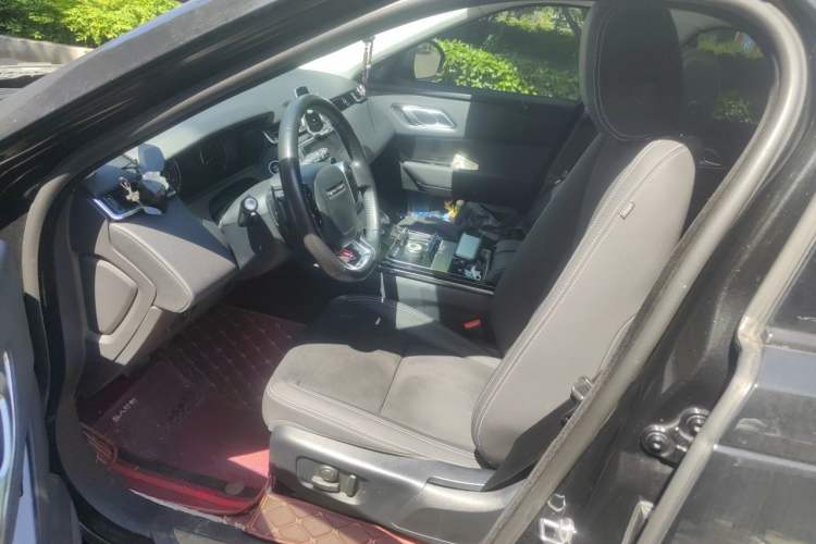 Used Land Rover Range Velar 2019 250 PS Left Front Seat