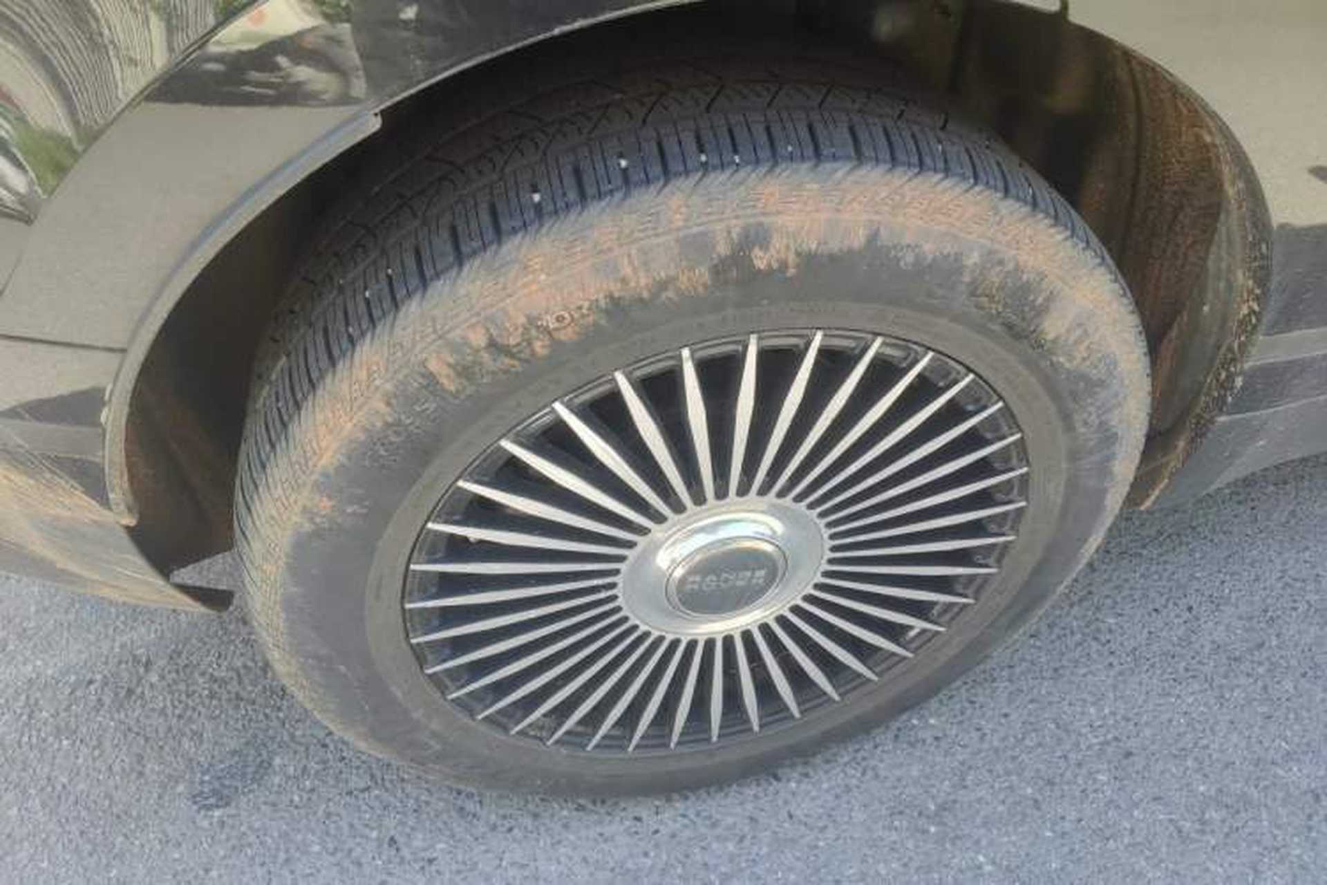 Used Land Rover Range Velar 2019 250 PS Right Front Wheel Hub