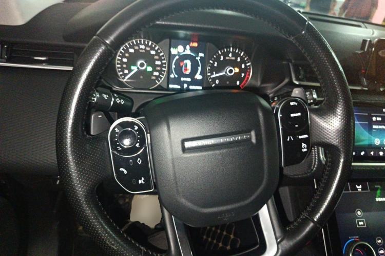 Used Land Rover Range Velar 2019 250 PS Steering Wheel