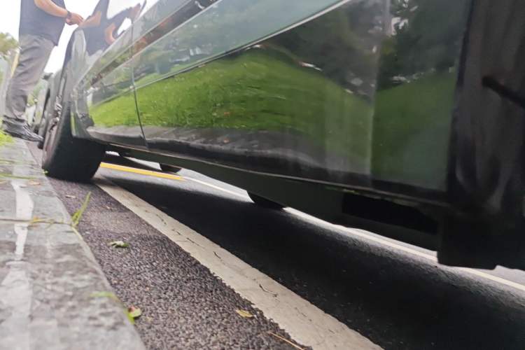 Used Land Rover Range Velar 2019 250 PS R-DYNAMIC S Chassis Rear Left