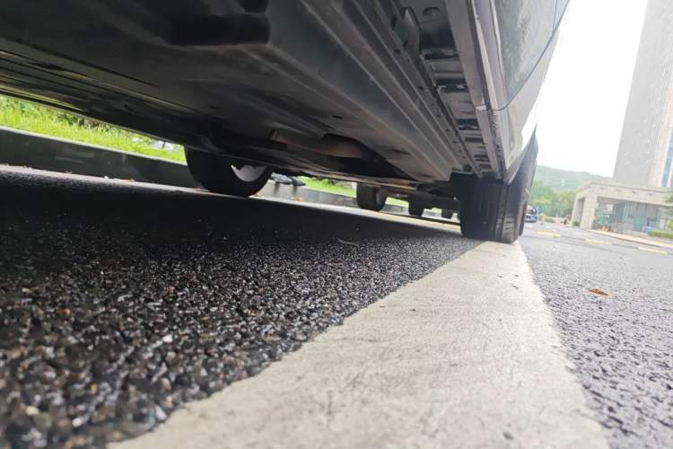 Used Land Rover Range Velar 2019 250 PS R-DYNAMIC S Chassis Rear Right