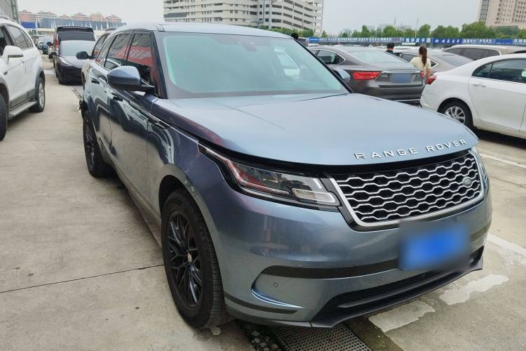 Used Land Rover Range Velar 2019 250 PS Front Right 45 Deg