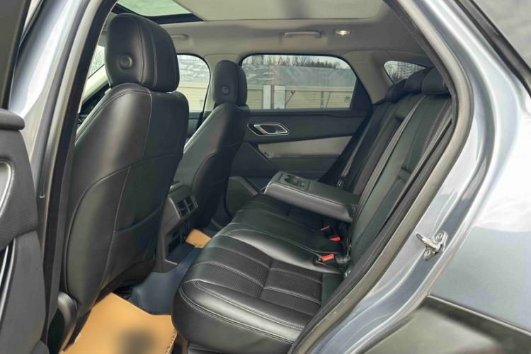 Used Land Rover Range Velar 2019 250 PS Interior 7