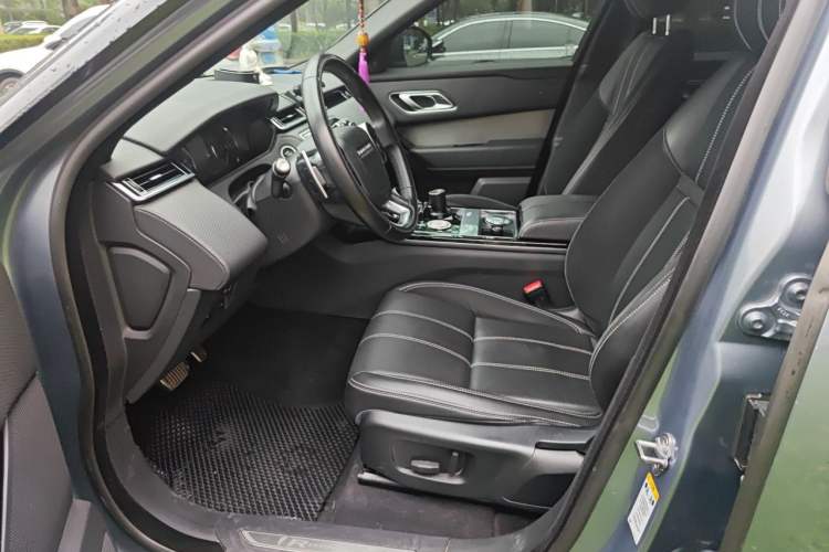 Used Land Rover Range Velar 2019 250 PS R-DYNAMIC S Left Front Seat