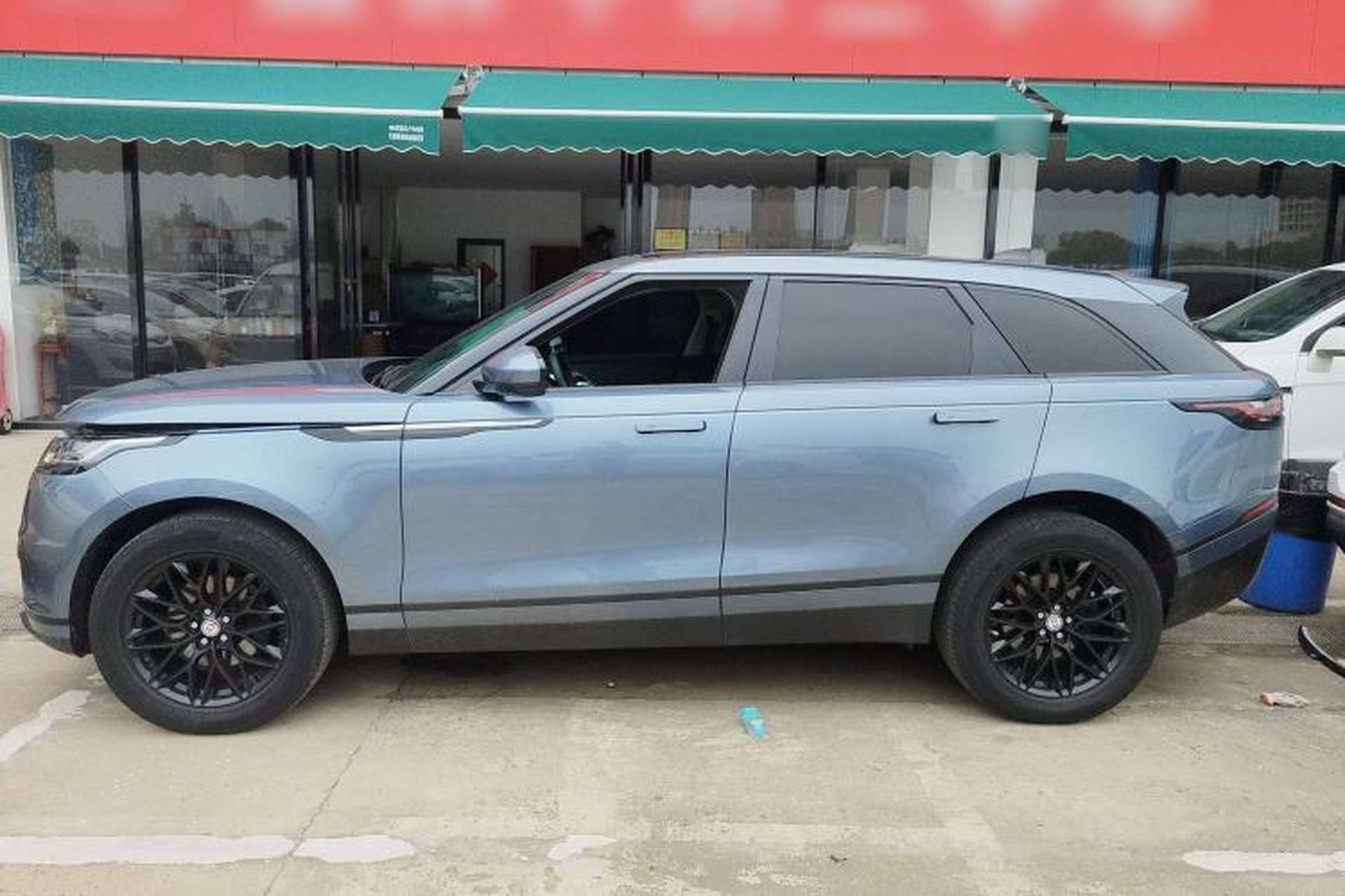 Used Land Rover Range Velar 2019 250 PS Left Side