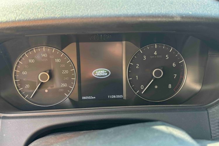 Used Land Rover Range Velar 2019 250 PS Odometer Close Up