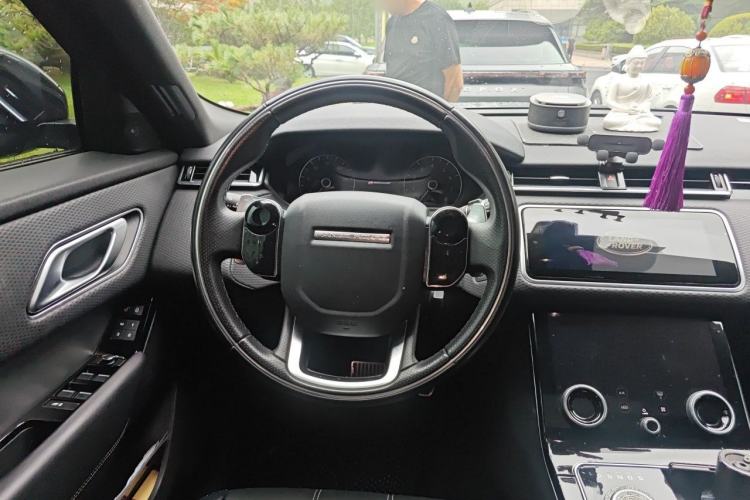 Used Land Rover Range Velar 2019 250 PS R-DYNAMIC S Steering Wheel