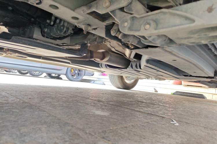 Used Land Rover Range Velar 2019 250 PS Chassis Front Left