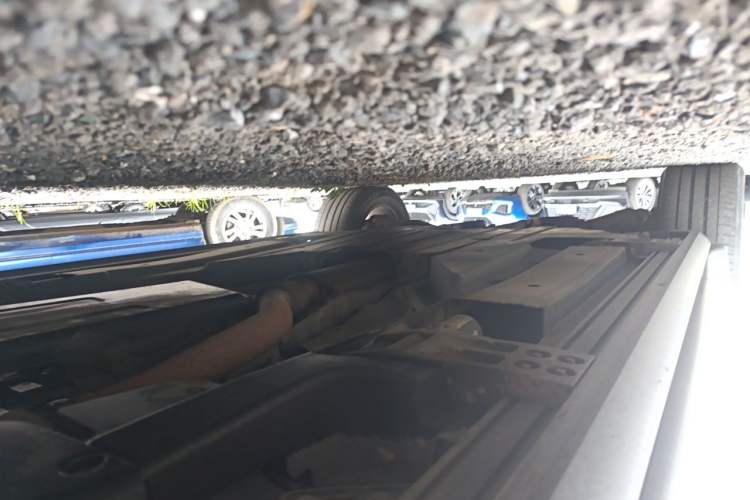 Used Land Rover Range Velar 2019 250 PS R-DYNAMIC S Chassis Front Right