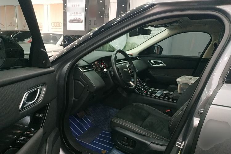 Used Land Rover Range Velar 2019 250 PS Driver Seat