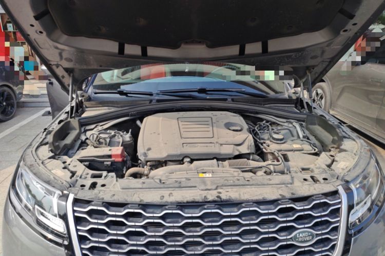 Used Land Rover Range Velar 2019 250 PS Engine Bay