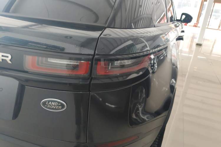 Used Land Rover Range Velar 2019 250 PS Exterior 3