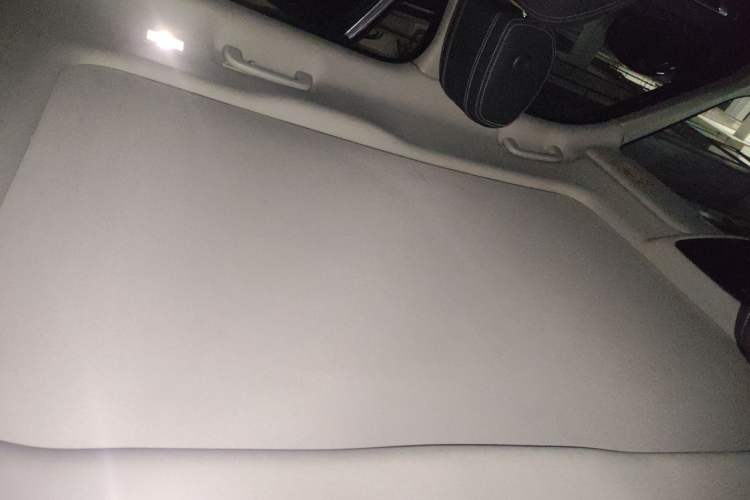 Used Land Rover Range Velar 2019 250 PS Headliner
