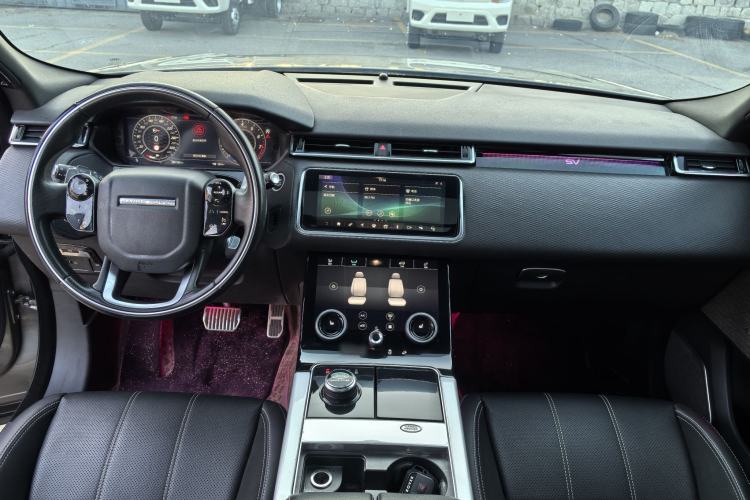 Used Land Rover Range Velar 2019 380 PS R-DYNAMIC SE Interior 1