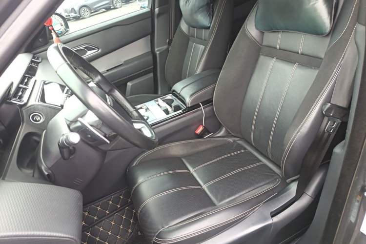 Used Land Rover Range Velar 2019 250 PS R-DYNAMIC S Left Front Seat