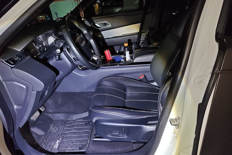 Used Land Rover Range Velar 2019 250 PS R-DYNAMIC S Left Front Seat