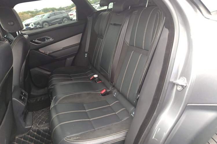 Used Land Rover Range Velar 2019 250 PS R-DYNAMIC S Left Rear Seat