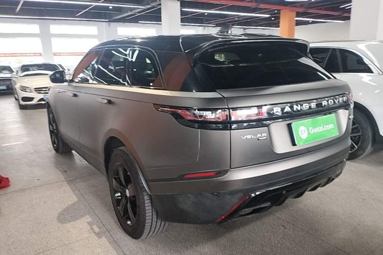 Used Land Rover Range Velar 2019 250 PS Rear Left 45 Deg