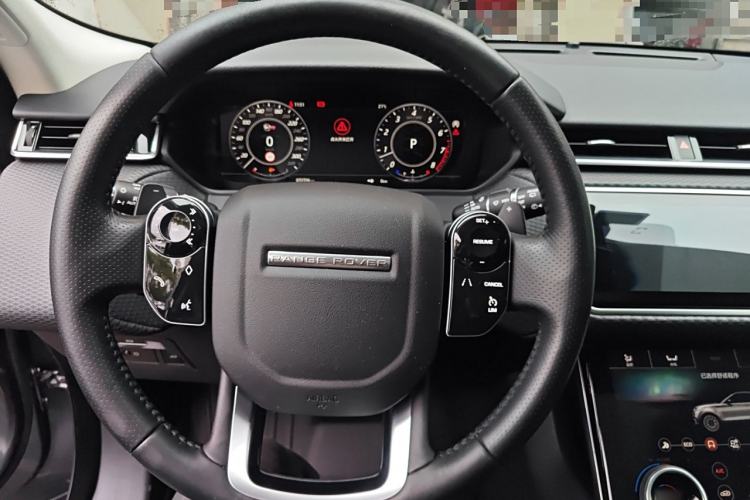 Used Land Rover Range Velar 2019 250 PS Steering Wheel