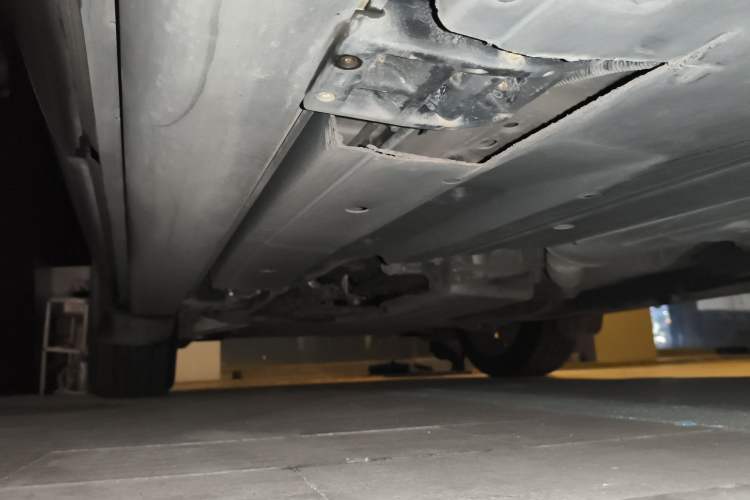 Used Land Rover Range Velar 2019 250 PS Chassis Rear Left