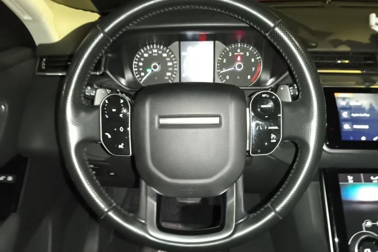 Used Land Rover Range Velar 2019 250 PS Steering Wheel