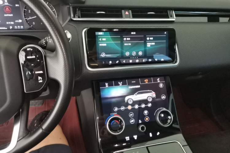Used Land Rover Range Velar 2019 250 PS Audio And AC Panel