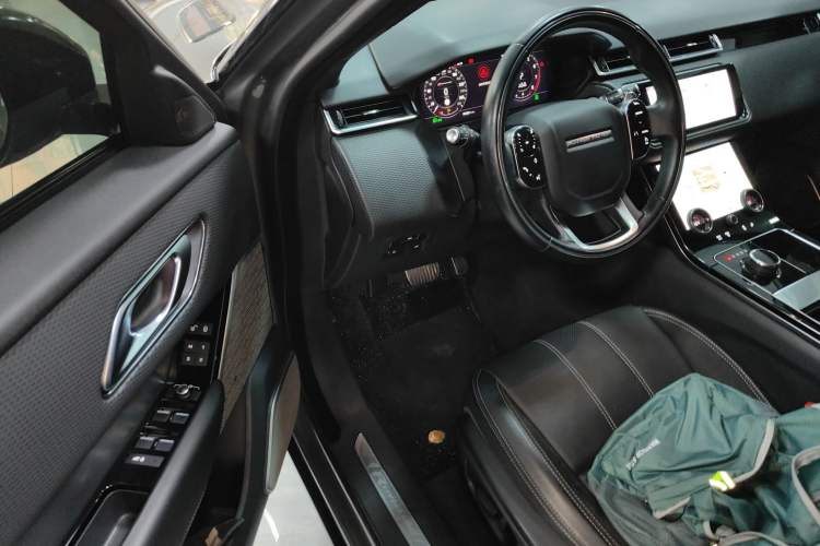 Used Land Rover Range Velar 2019 380 PS R-DYNAMIC SE Driver Seat