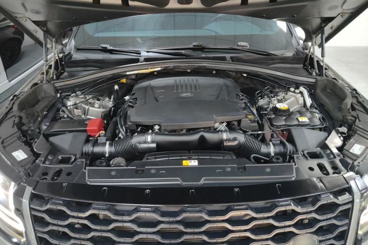 Used Land Rover Range Velar 2019 380 PS R-DYNAMIC SE Engine Bay