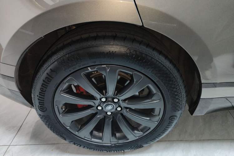 Used Land Rover Range Velar 2019 380 PS R-DYNAMIC SE Exterior 5