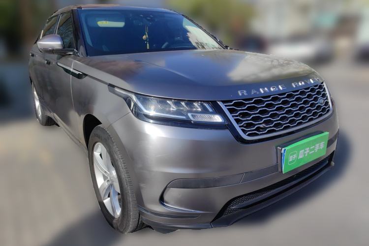 Used Land Rover Range Velar 2019 250 PS Front Right 45 Deg
