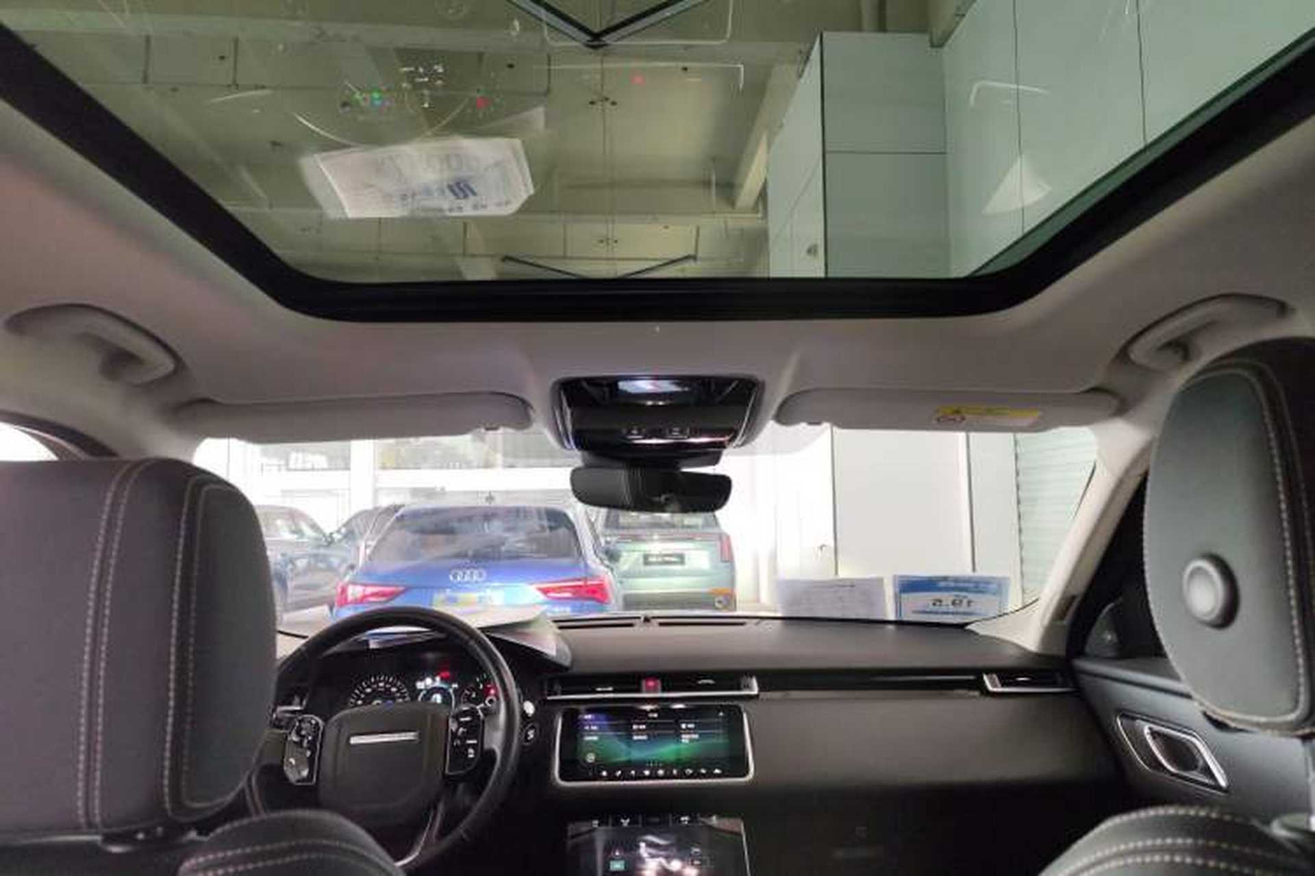 Used Land Rover Range Velar 2019 250 PS Headliner