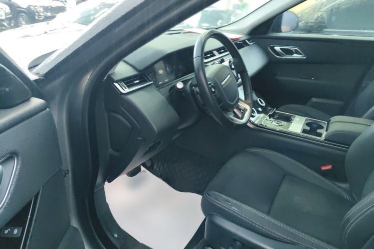 Used Land Rover Range Velar 2019 250 PS Interior 3