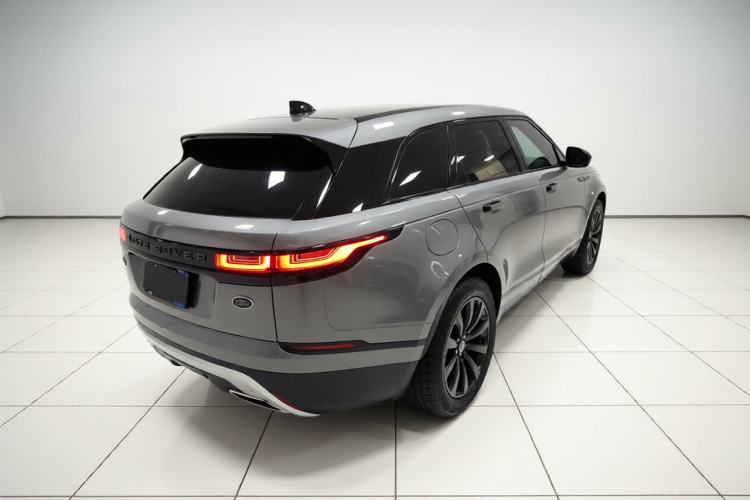 Used Land Rover Range Velar 2019 380 PS R-DYNAMIC SE Rear Right 45 Deg
