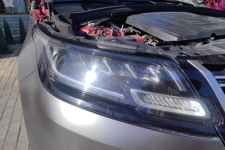Used Land Rover Range Velar 2019 250 PS Right Front Headlight