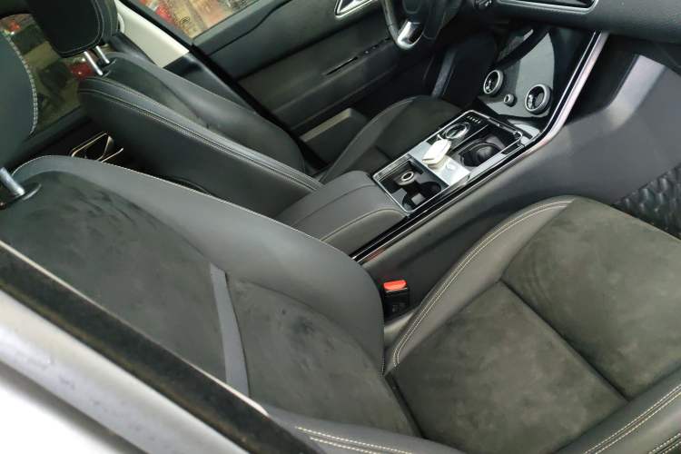 Used Land Rover Range Velar 2019 250 PS Right Front Seat