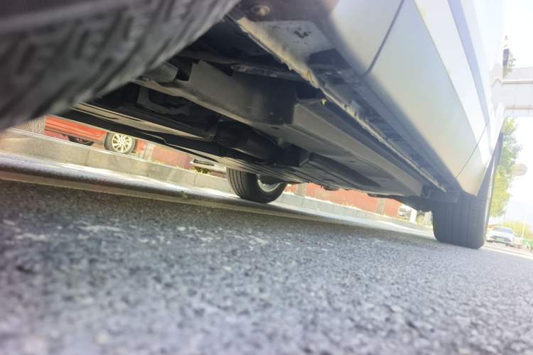 Used Land Rover Range Velar 2019 250 PS Chassis Front Left