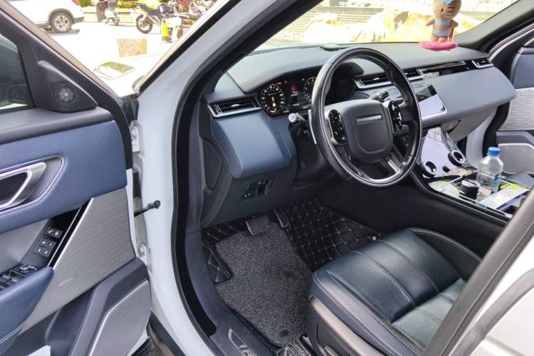 Used Land Rover Range Velar 2019 380 PS R-DYNAMIC SE Driver Seat