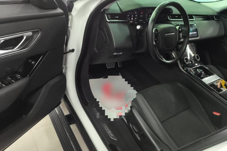 Used Land Rover Range Velar 2019 250 PS Driver Seat