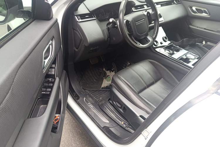 Used Land Rover Range Velar 2019 250 PS R-DYNAMIC S Driver Seat