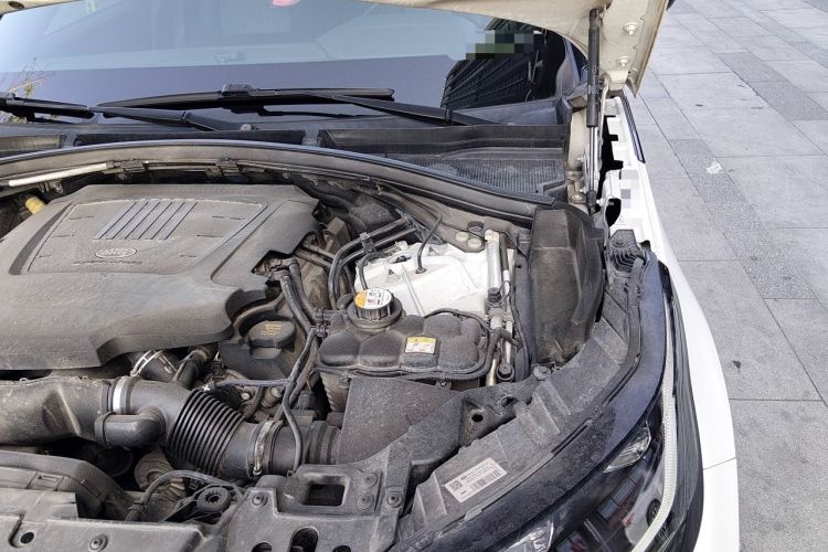 Used Land Rover Range Velar 2019 380 PS R-DYNAMIC SE Engine Bay Left