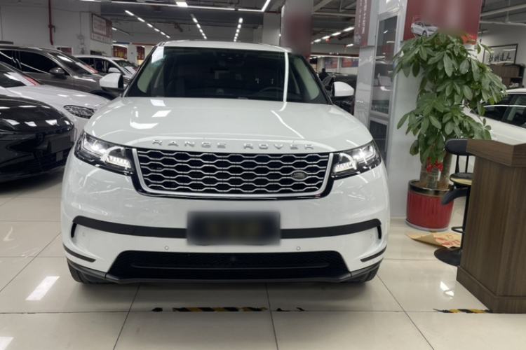 Used Land Rover Range Velar 2019 250 PS Exterior 4
