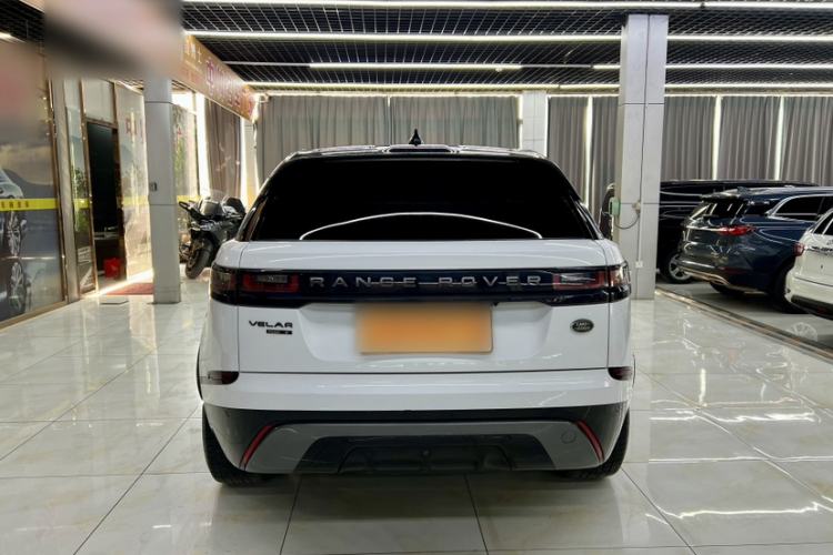 Used Land Rover Range Velar 2019 250 PS R-DYNAMIC S Exterior 5
