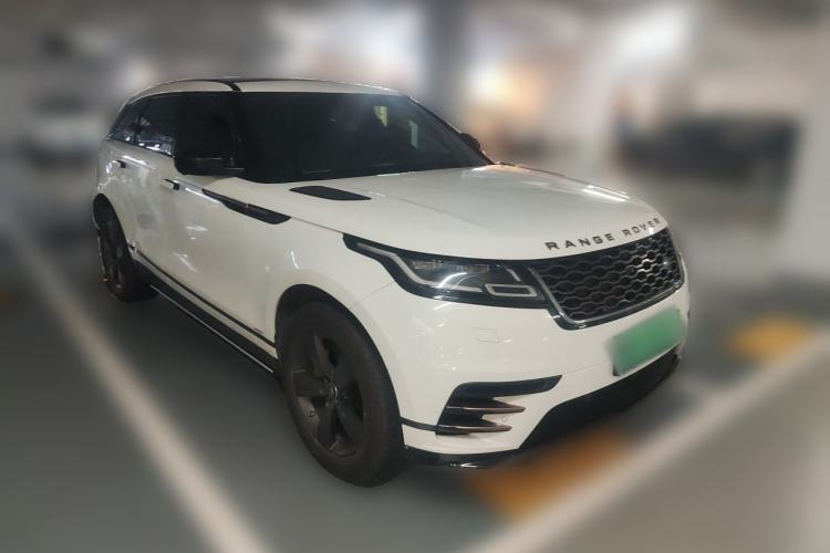Used Land Rover Range Velar 2019 250 PS R-DYNAMIC S Front Right 45 Deg