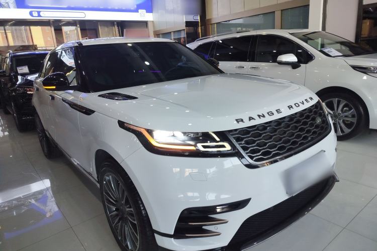 Used Land Rover Range Velar 2019 250 PS R-DYNAMIC S Front Right 45 Deg