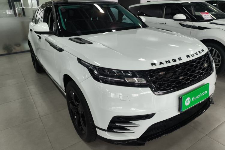 Used Land Rover Range Velar 2019 250 PS Front Right 45 Deg